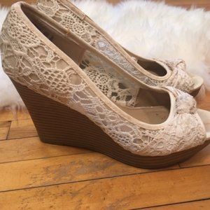 Lacy cream wedge sandals